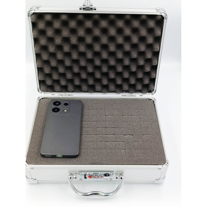 Металопластиковий кейс для обладнання з кодовим замком і поролоновим наповнювачем 29*20,5*10 см