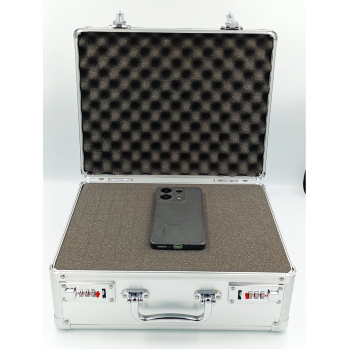 Металопластиковий кейс для обладнання з кодовими замками та поролоновим наповнювачем 32*25*14,5см