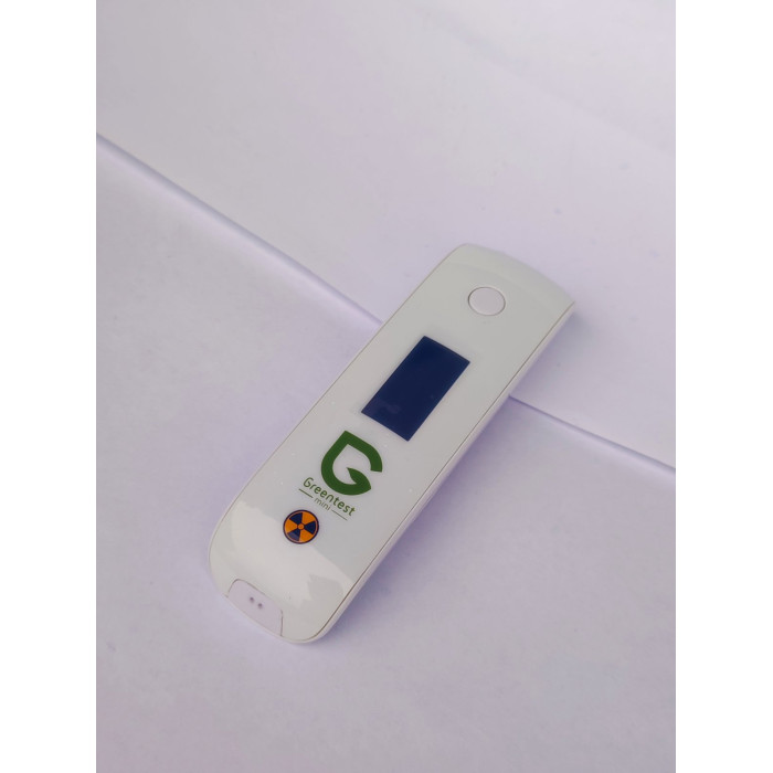 Greentest mini - прилад для експрес-аналізу концентрації нітратів у свіжих фруктах, овочах і м'ясі, TDS-метр (жорсткість води), а також фонового випромінювання в навколишньому середовищі та рівня радіоактивності окремих об'єктів.