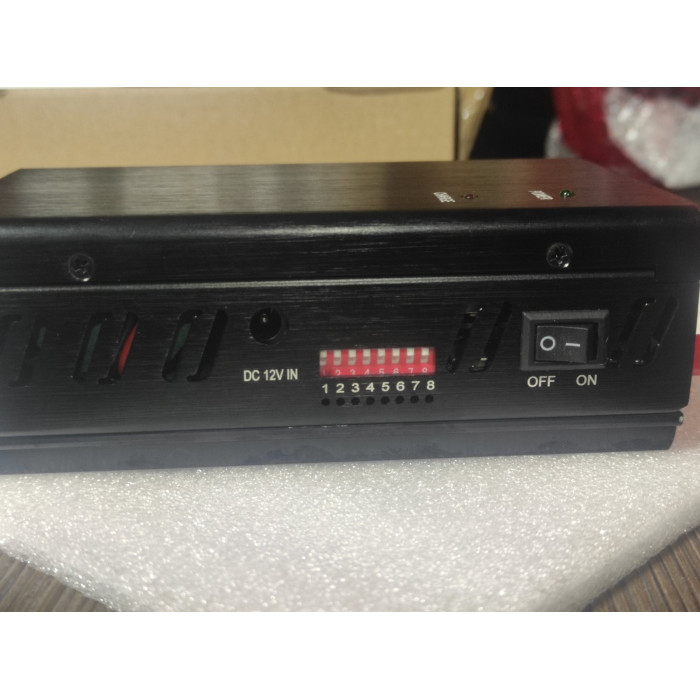 Портативна глушилка мобільного зв'язку та інтернету 4 Вт / GSM, DCS, 2G, 3G, 4G, GPS, ГЛОНАСС, WIFI, Bluetooth / 8 каналів з акумулятором