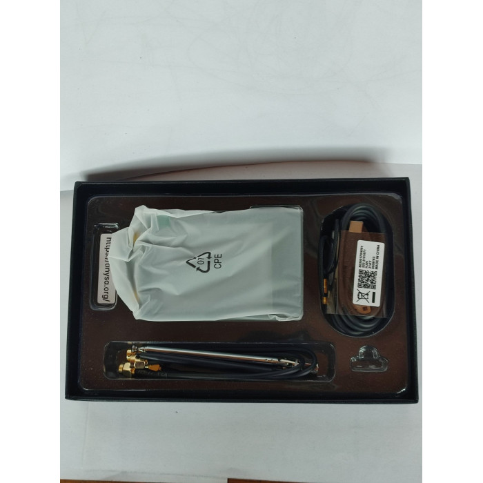 Новий портативний аналізатор спектра Tiny SA з екраном 2,8 дюйма від 100 кГц до 960 МГц