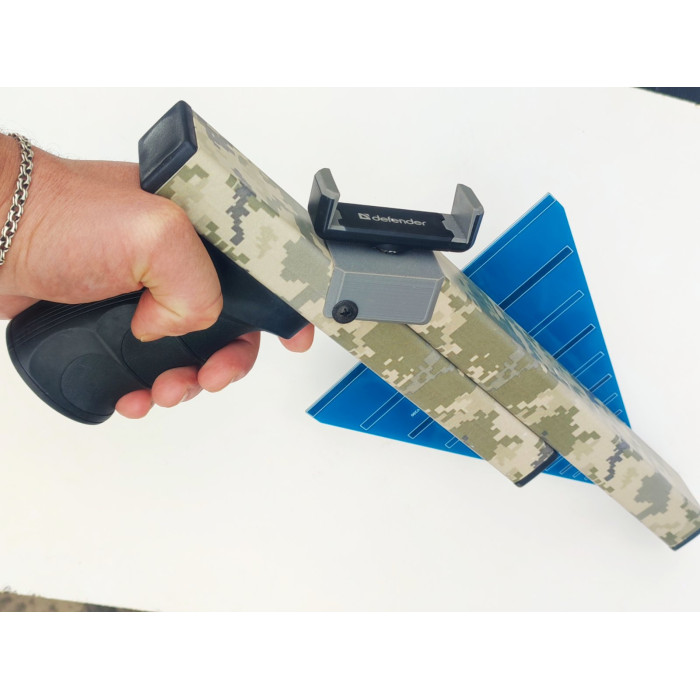 Тримач для детектора дронів. Широкосмугова спрямована логоперіодична антена 800 МГц - 6 ГГц