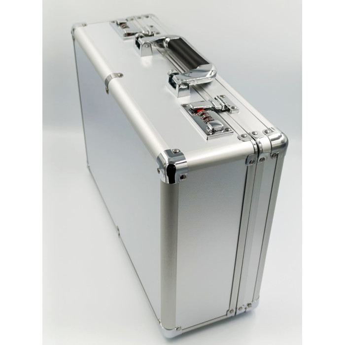 Металопластиковий кейс з кодовими замками та поролоновим наповнювачем / 40*28*14 см