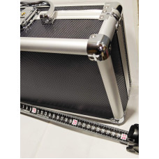 Металопластиковий кейс для обладнання з ключем та поролоновим наповнювачем розміром 30×20×10 см